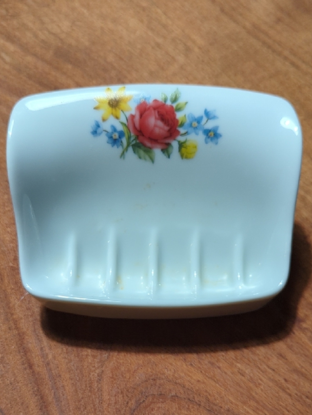 Vintage Porcelain Soap Dish - White with Floral Accent - Picture 6 of 7